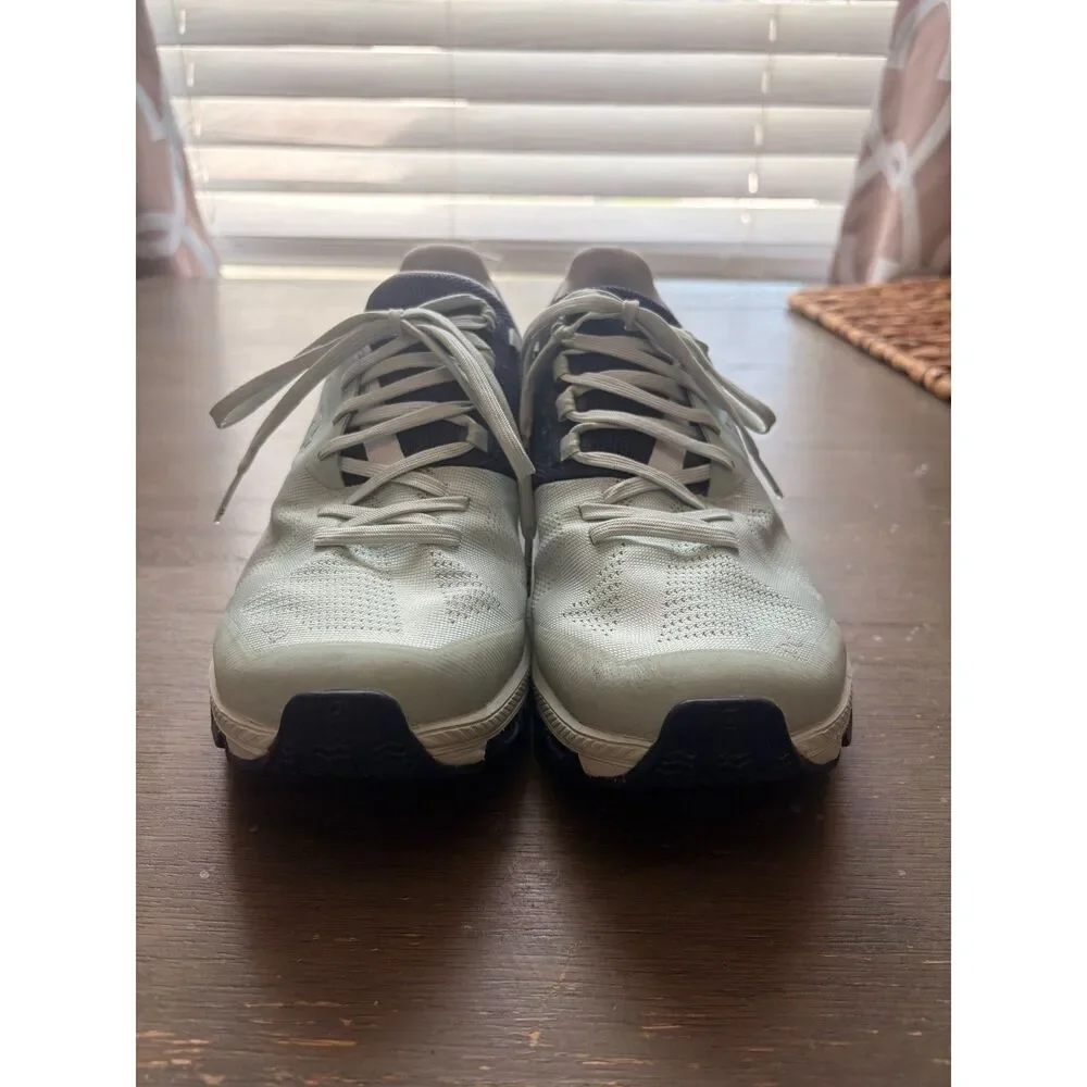 9.5 On Cloud Cloud Surfer Running Sneakers Womens